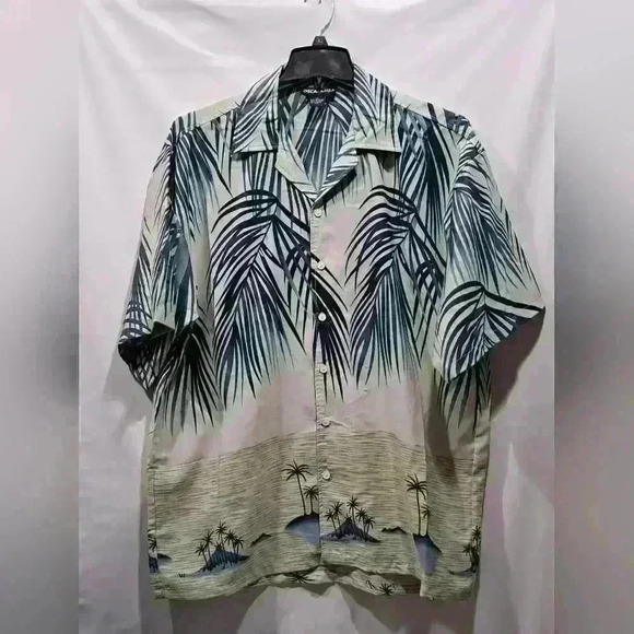oscar misa Other - Oscar misa Hawaiian button up shirt gently used size XL